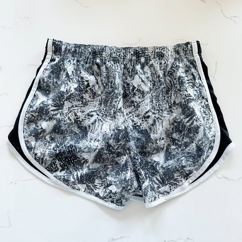 NWT Nike Dri-Fit Tempo Short - Picture 9 of 11